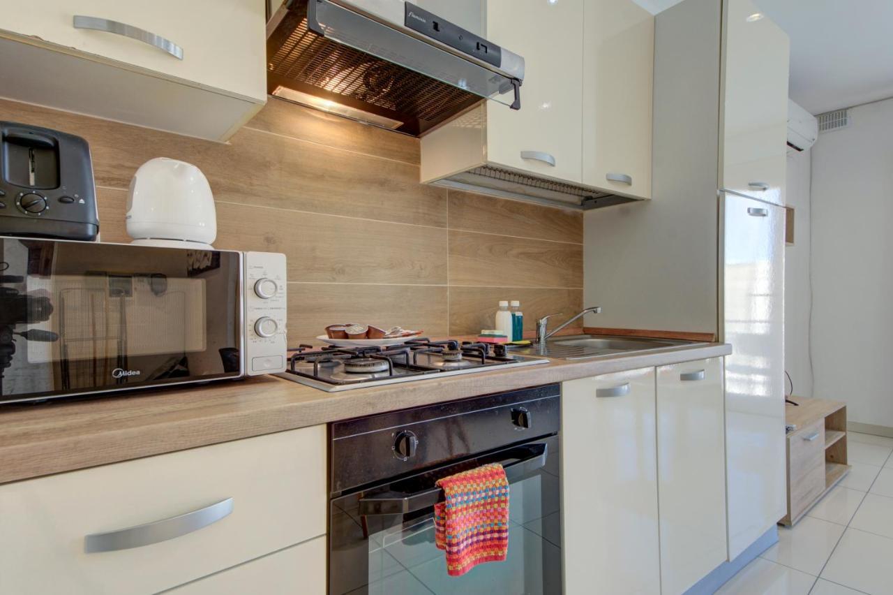 Sapphire Court 2 Bedroom Apartments By Shortletsmalta Слима Екстериор снимка