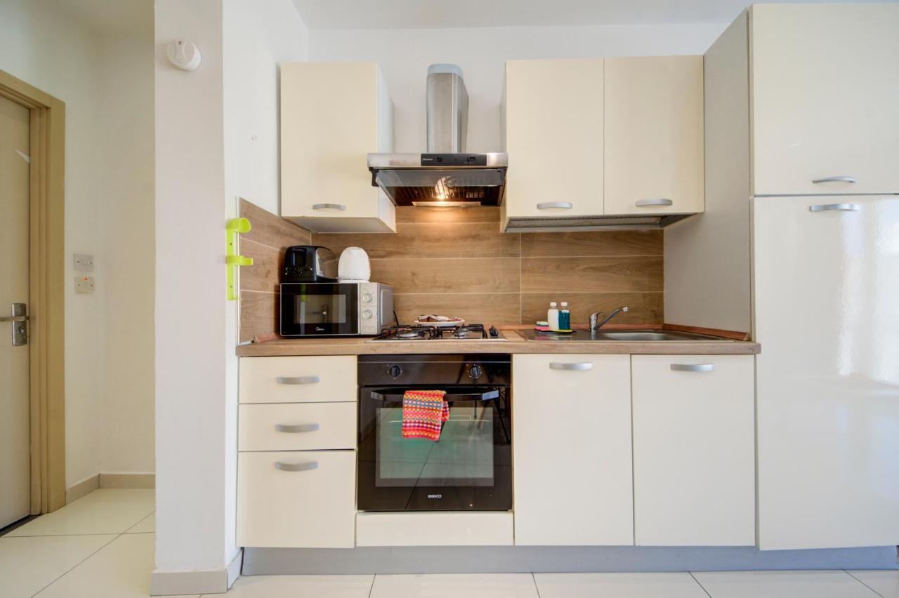 Sapphire Court 2 Bedroom Apartments By Shortletsmalta Слима Екстериор снимка